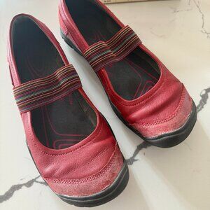 Women's Keen Bossa Nova (Red, size 7)